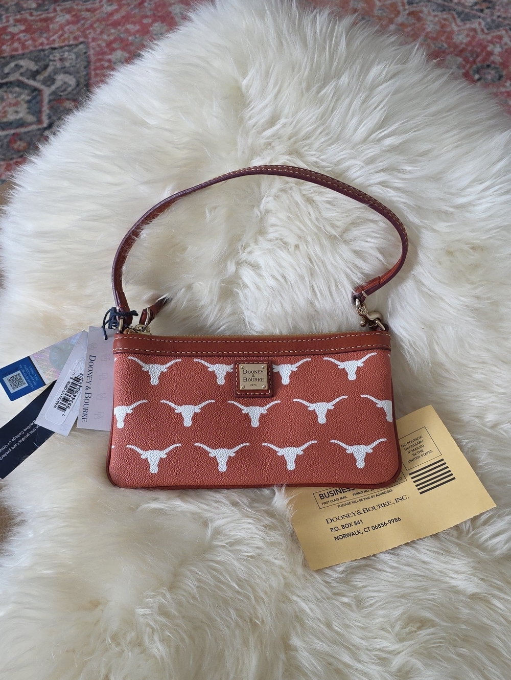 Adorable NWT Dooney & Bourke Orange Texas Longhorns Wristlet Wallet 🧡🐂🤍🎁